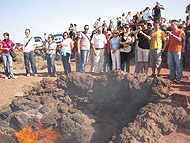 Foto 61.11 Excursión de los participantes en la IV YCIC al Parque Nacional de Timanfaya. 